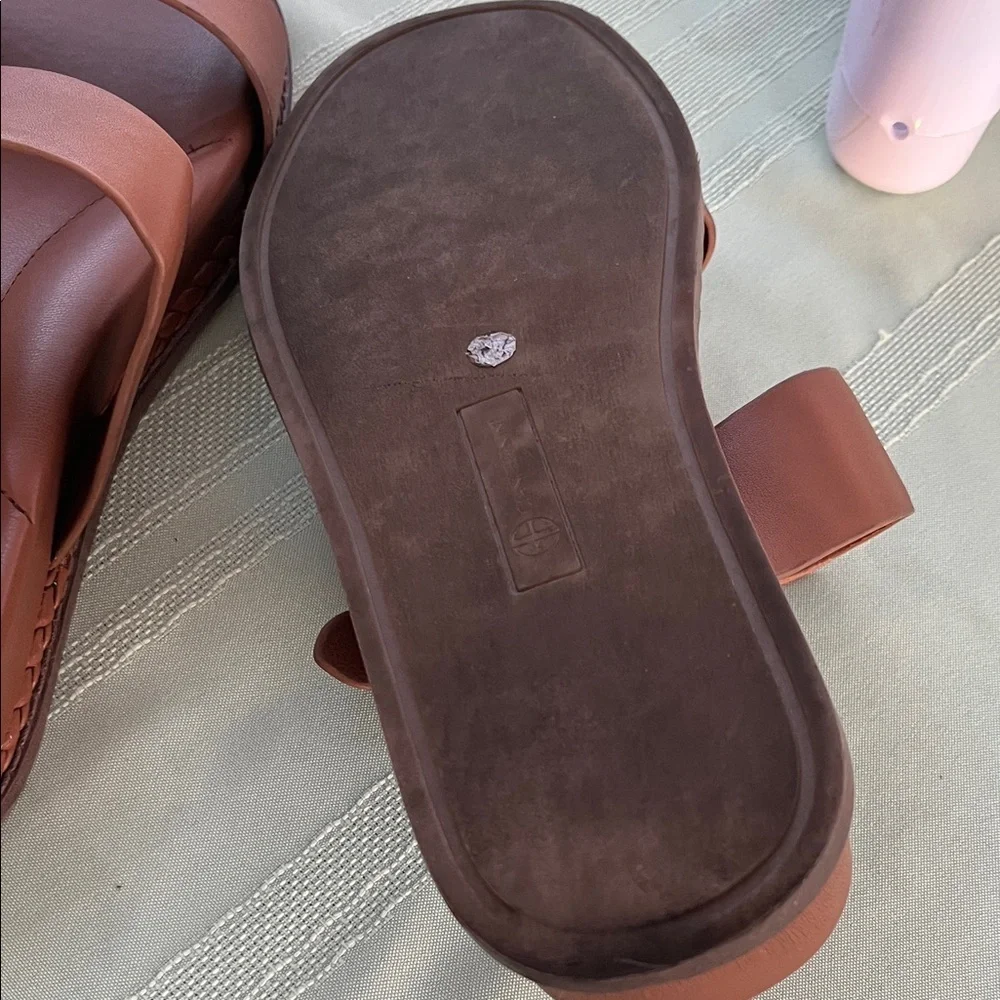 Giani Bernini Cognac Brown Double-Strap Slide Sandals with Gold Buckle Size 9